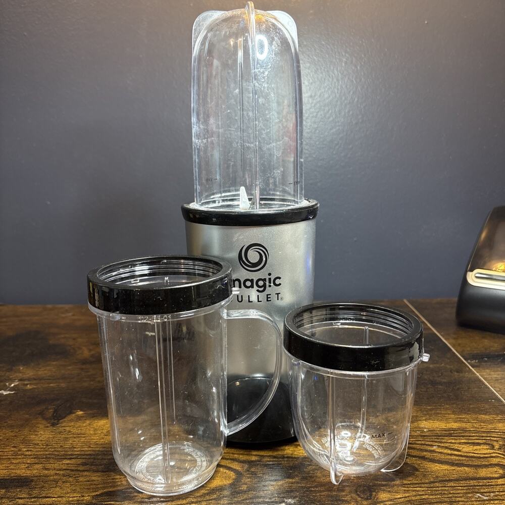 Magic Bullet MBR-1101 Blender And Cup Lot Tested Working